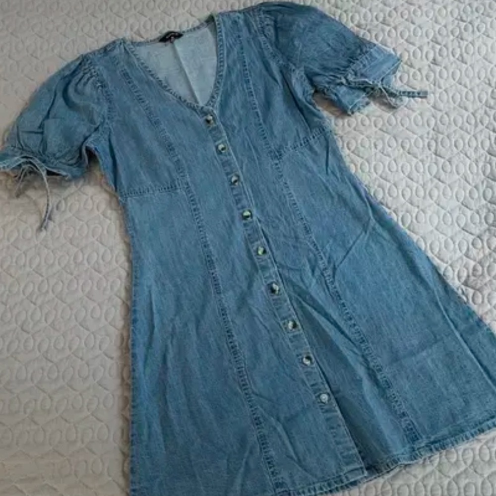 NWT Button Up Denim Mini Dress with Puff Sleeve, ties for Bows